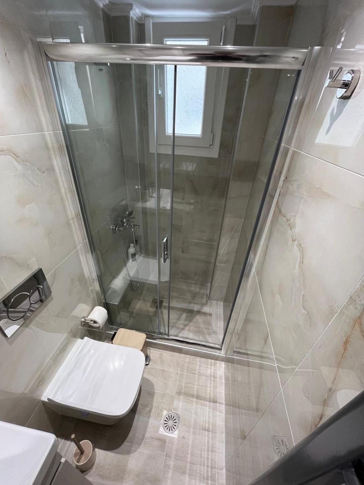 Appartamento Urban Rotonda Retreat In The City Center! Salonicco Esterno foto