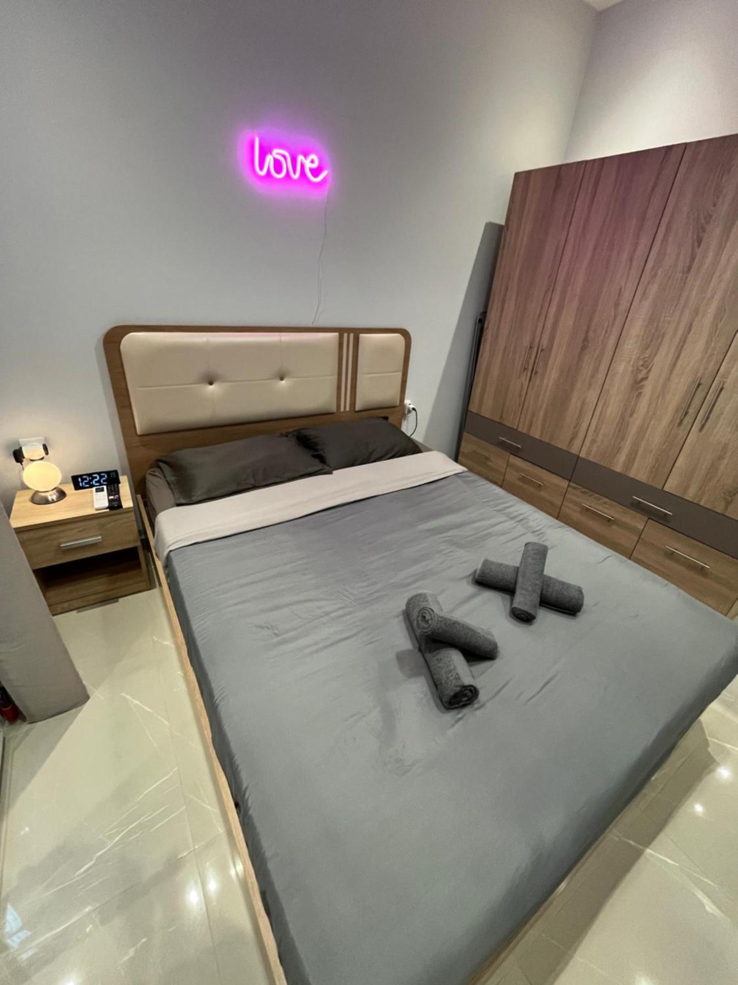 Appartamento Urban Rotonda Retreat In The City Center! Salonicco Esterno foto